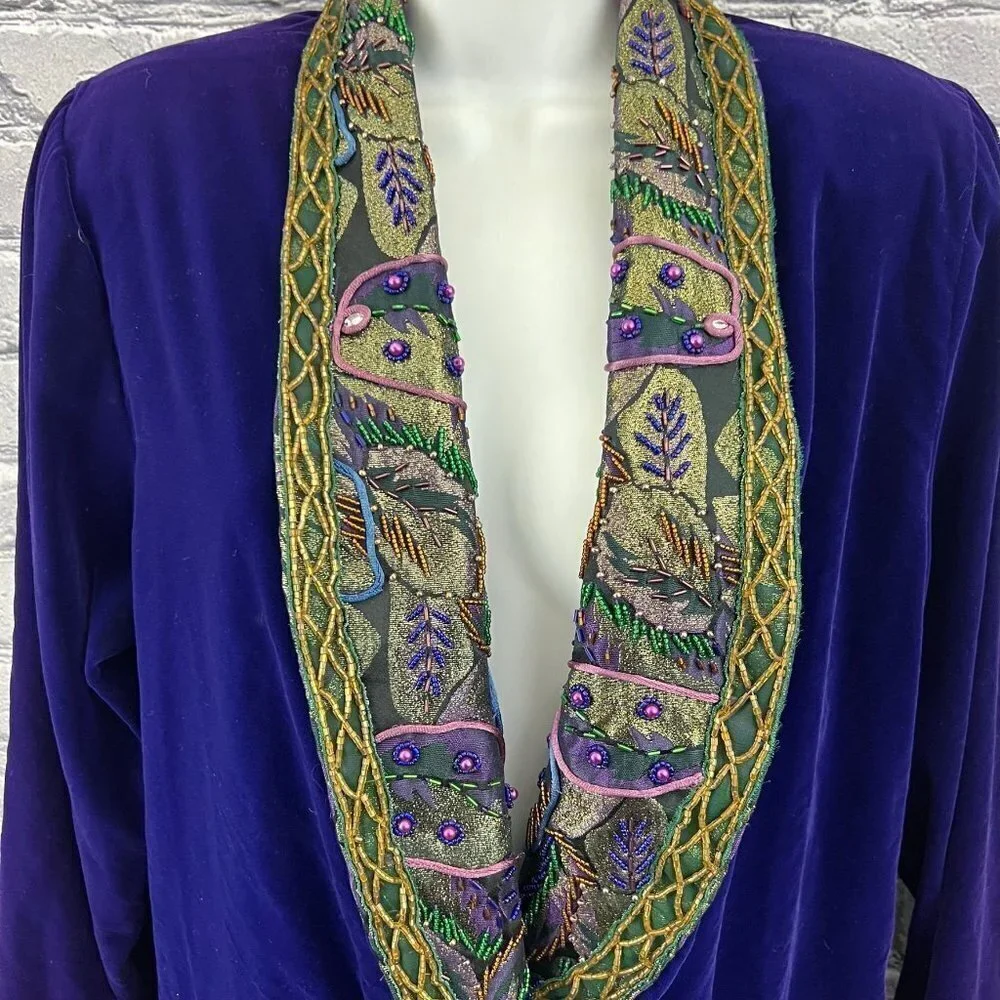 Victoria's Secret Purple Velvet Jacket vintage Beaded Sequins Size S Metallic - Picture 10 of 14